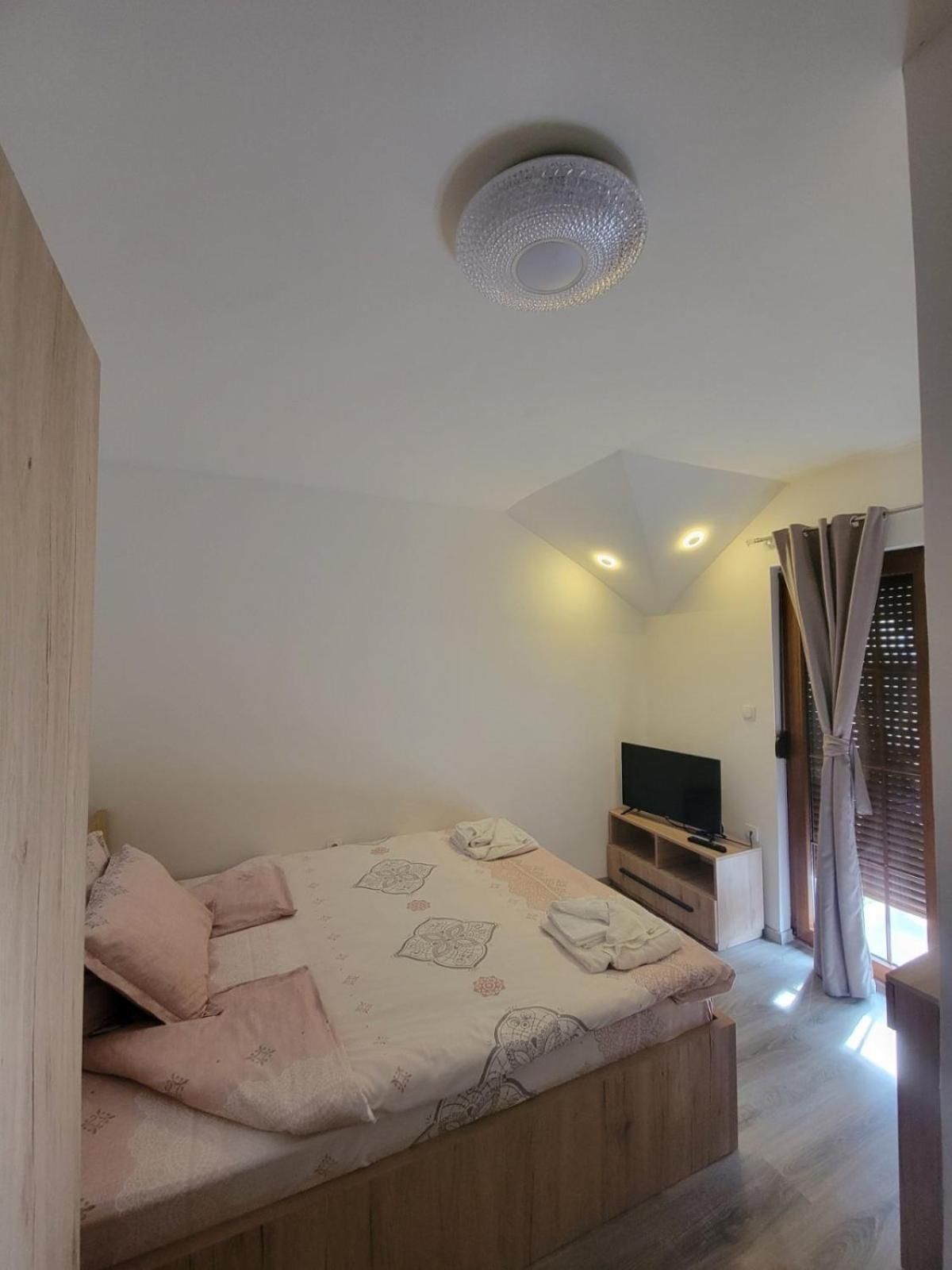 ברזוביצ'ה Eleon Motel מראה חיצוני תמונה