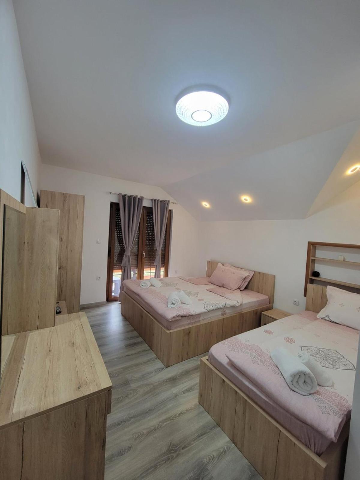 ברזוביצ'ה Eleon Motel מראה חיצוני תמונה
